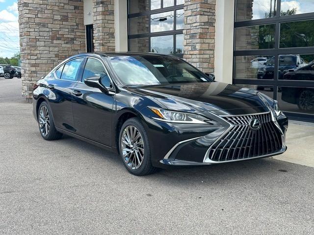 new 2024 Lexus ES 300h car