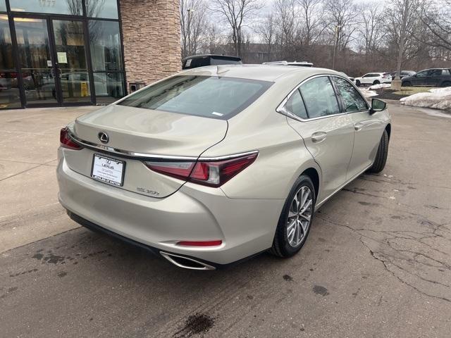 used 2022 Lexus ES 350 car, priced at $37,100