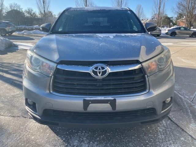 used 2015 Toyota Highlander car, priced at $17,100