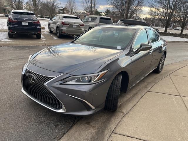 used 2021 Lexus ES 250 car, priced at $28,995