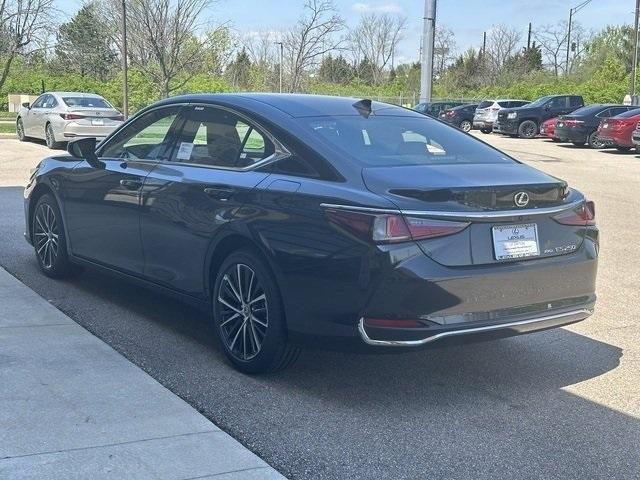 new 2024 Lexus ES 250 car