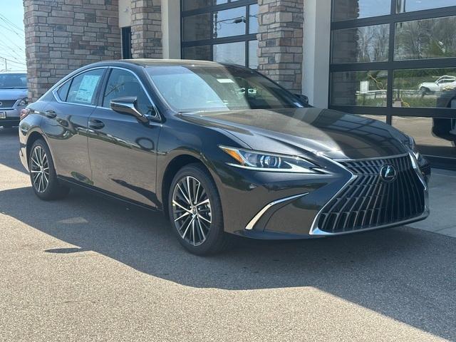 new 2024 Lexus ES 250 car