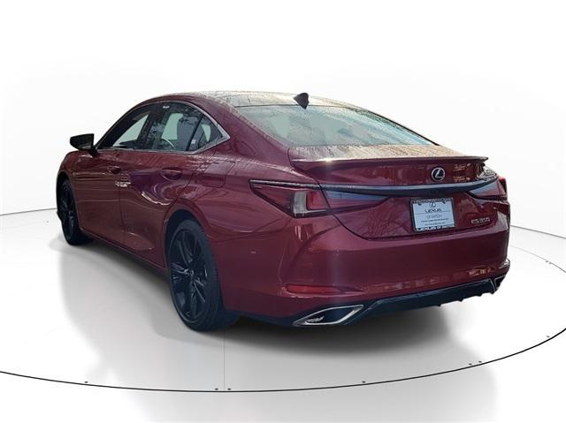 new 2025 Lexus ES 350 car, priced at $51,434