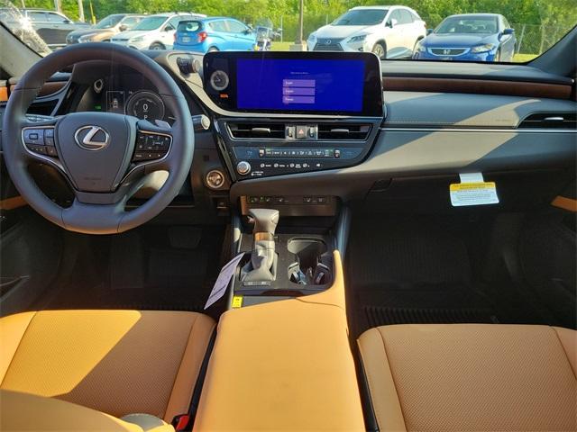 new 2025 Lexus ES 300h car, priced at $52,619