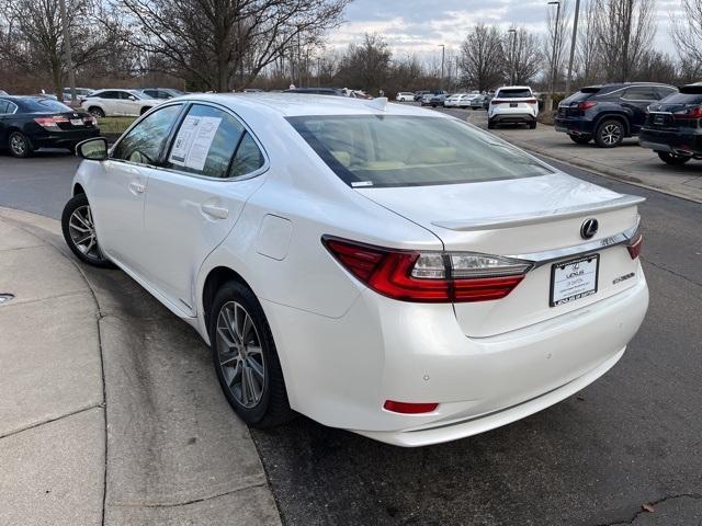 used 2017 Lexus ES 300h car, priced at $25,999