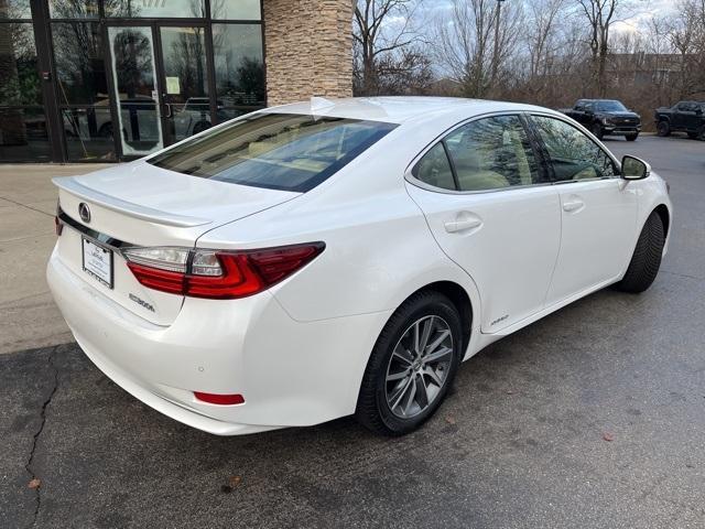 used 2017 Lexus ES 300h car, priced at $25,999