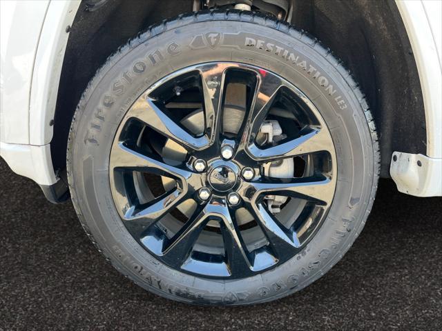 used 2020 Jeep Grand Cherokee car, priced at $25,556