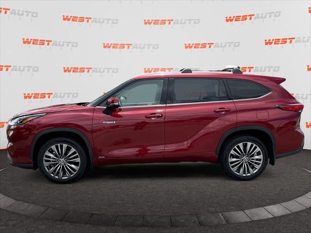 used 2020 Toyota Highlander Hybrid car, priced at $40,826