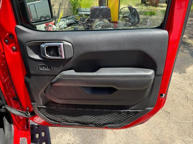 used 2019 Jeep Wrangler Unlimited car, priced at $27,554