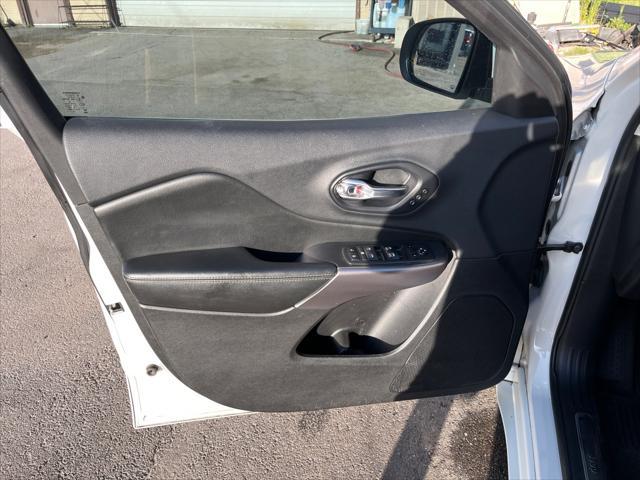 used 2019 Jeep Cherokee car, priced at $19,280