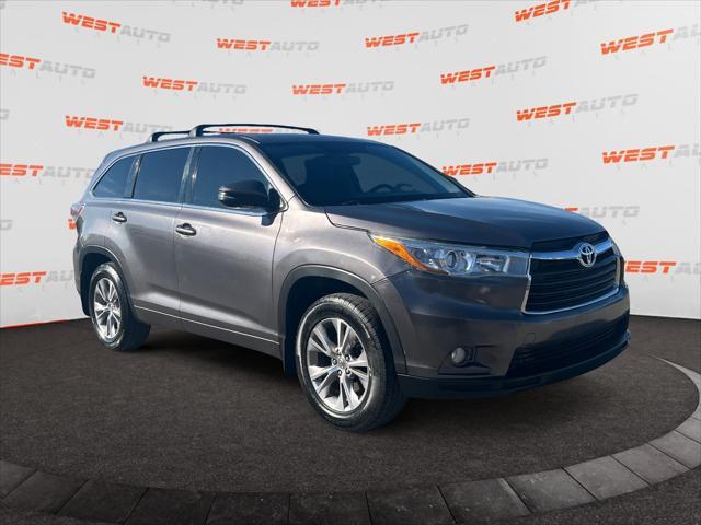 used 2015 Toyota Highlander car, priced at $17,665