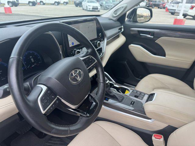 used 2024 Toyota Highlander car, priced at $49,777