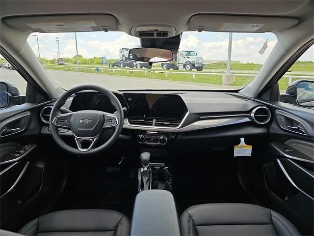 new 2025 Chevrolet Trax car, priced at $27,084