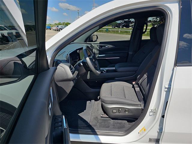 new 2025 Chevrolet Traverse car, priced at $42,095