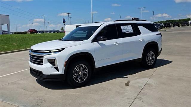 new 2025 Chevrolet Traverse car, priced at $42,095