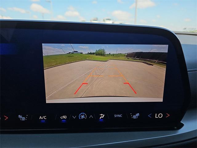 new 2025 Chevrolet Traverse car, priced at $42,095