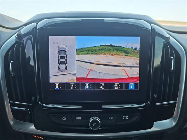 used 2022 Chevrolet Traverse car, priced at $32,877