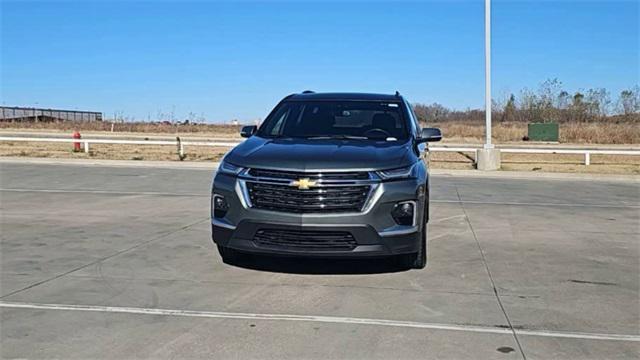 used 2023 Chevrolet Traverse car, priced at $27,489