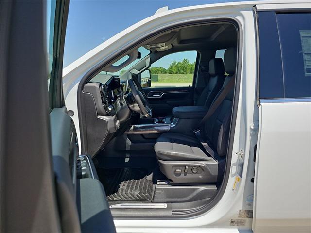 new 2025 Chevrolet Silverado 3500 car, priced at $79,185