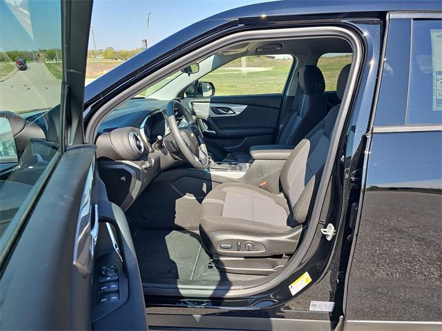 new 2025 Chevrolet Blazer car, priced at $37,095