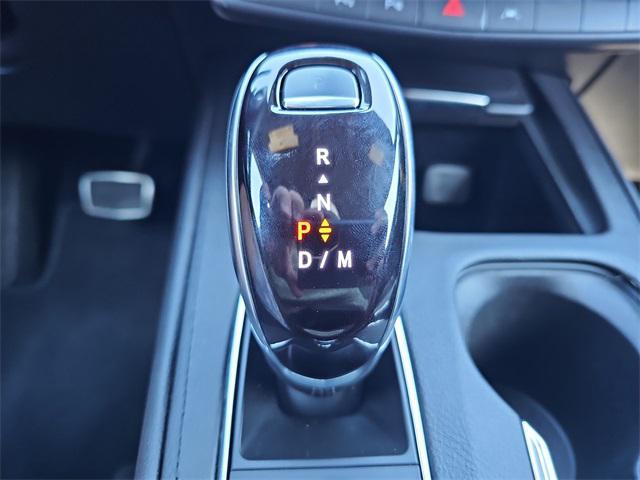 used 2022 Cadillac XT4 car, priced at $30,777