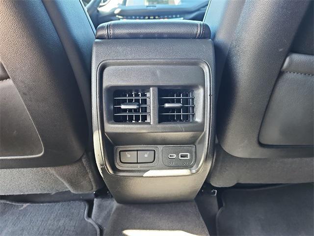 used 2022 Cadillac XT4 car, priced at $30,777