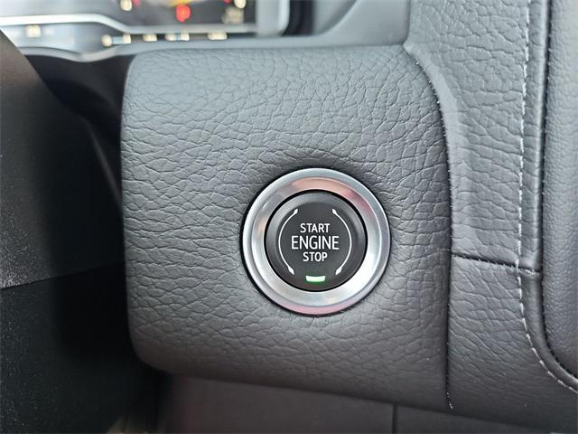 used 2023 GMC Yukon car, priced at $60,877