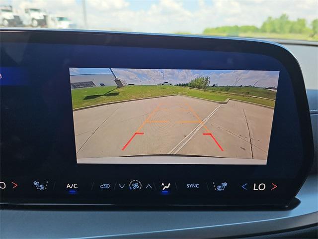 new 2025 Chevrolet Traverse car, priced at $42,095