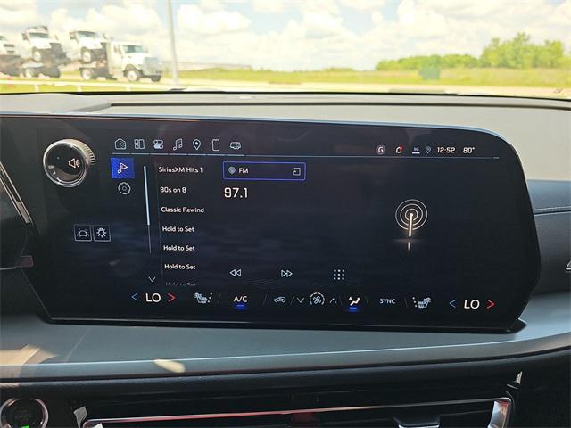 new 2025 Chevrolet Traverse car, priced at $42,095