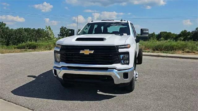 new 2025 Chevrolet Silverado 3500 car