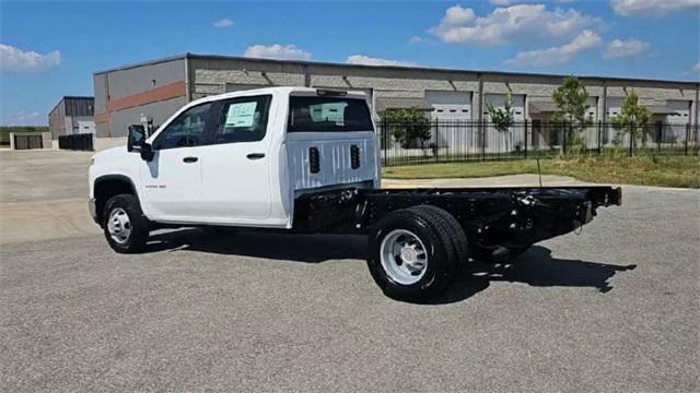 new 2025 Chevrolet Silverado 3500 car