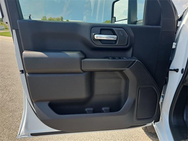 new 2025 Chevrolet Silverado 3500 car