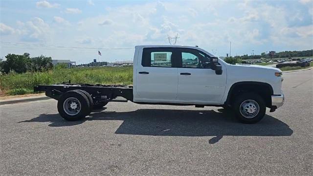 new 2025 Chevrolet Silverado 3500 car