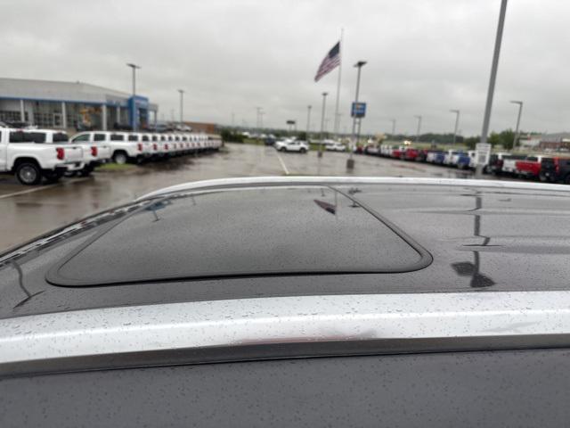used 2021 Toyota Highlander car, priced at $29,988