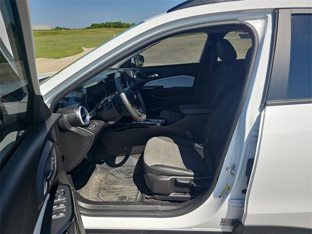 used 2024 Chevrolet Trax car, priced at $20,998