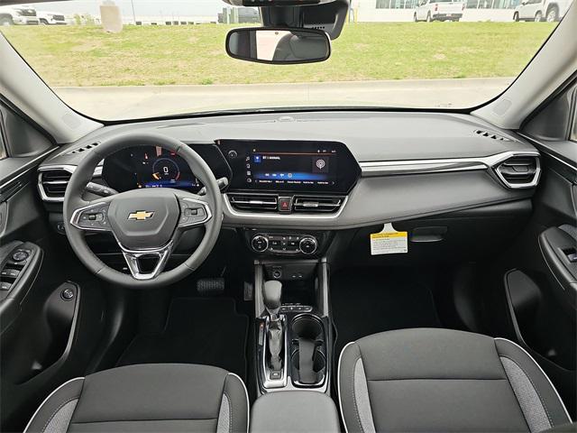 new 2025 Chevrolet TrailBlazer car, priced at $29,580