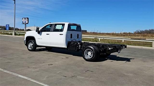 new 2025 Chevrolet Silverado 3500 car, priced at $61,718