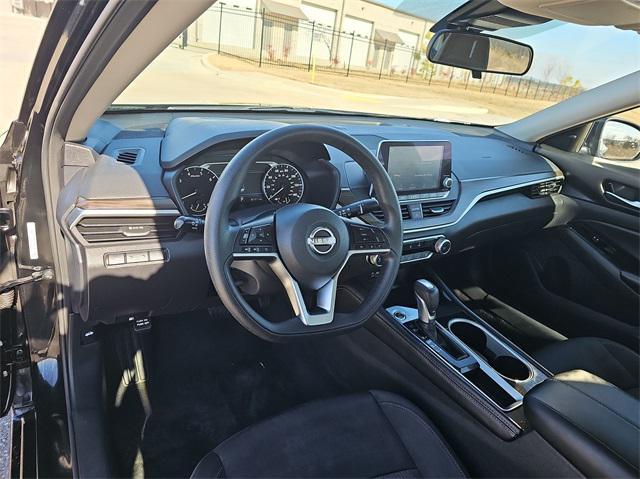 used 2023 Nissan Altima car, priced at $19,877