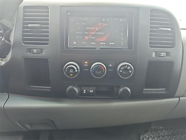 used 2014 Chevrolet Silverado 2500 car, priced at $28,998