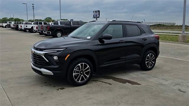 new 2025 Chevrolet TrailBlazer car, priced at $29,580