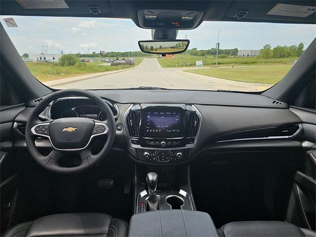 used 2022 Chevrolet Traverse car, priced at $29,566