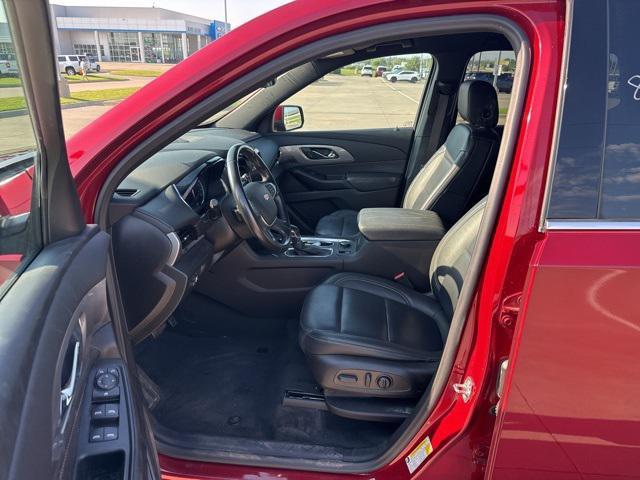 used 2022 Chevrolet Traverse car, priced at $31,997