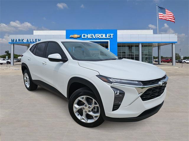new 2025 Chevrolet Trax car, priced at $23,759