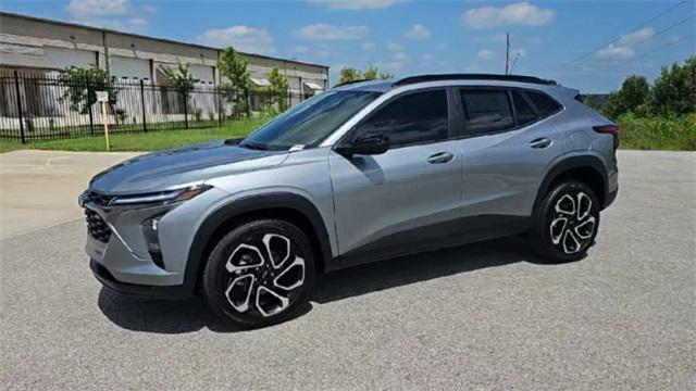 new 2025 Chevrolet Trax car, priced at $25,977