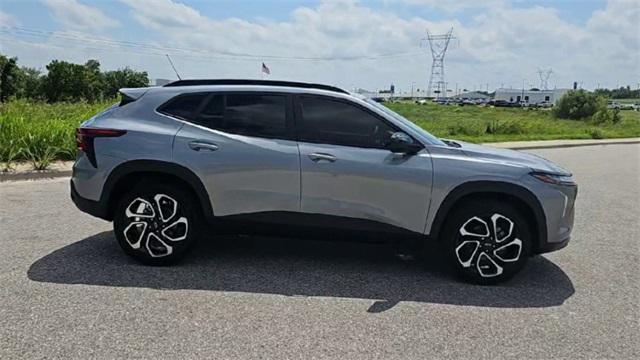new 2025 Chevrolet Trax car, priced at $25,977
