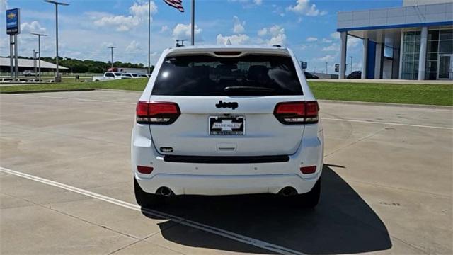 used 2015 Jeep Grand Cherokee car, priced at $13,655