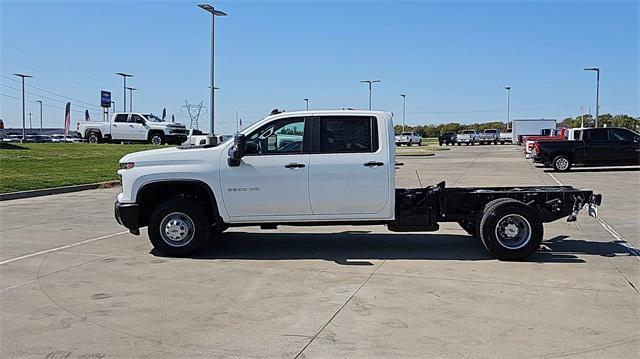 new 2025 Chevrolet Silverado 3500 car, priced at $58,658