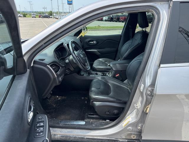 used 2020 Jeep Cherokee car, priced at $18,566