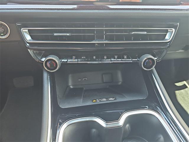 new 2025 Chevrolet Traverse car, priced at $57,095