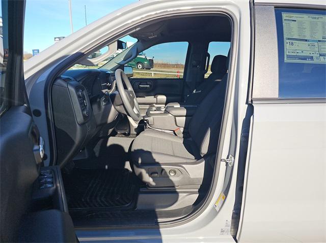 new 2025 Chevrolet Silverado 1500 car, priced at $47,945